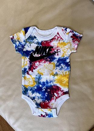 Nike original боді на дівчинку ріст 50-68 стан новий б/б