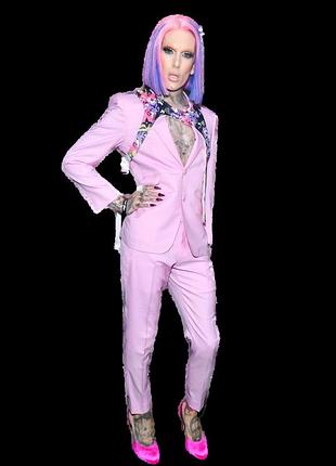 Пластиковая ростовая фигура джеффри стар (jeffree star) 180 см