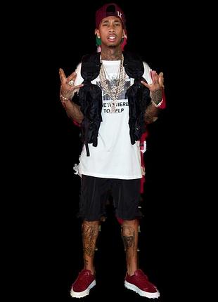 Пластиковая ростовая фигура tyga 180 см