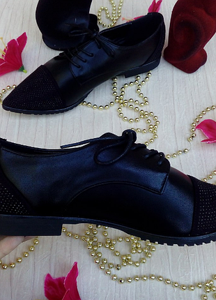 Туфлі на шнурках 38, 40 р