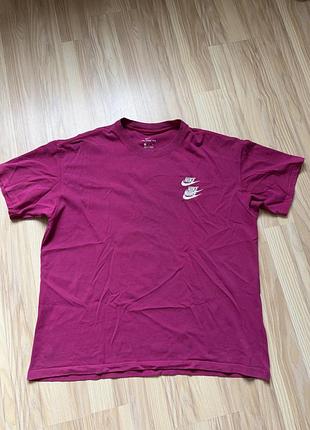 Футболка nike m nsw tee world tour 2 da0989-615 fuchsia розмір xl