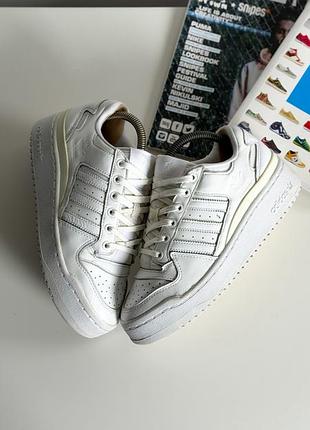 Кроссовки adidas originals forum bold stripes id6843