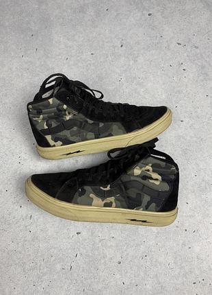 Кеди vans & defcon old school в коллаборації з мілітарі брендом