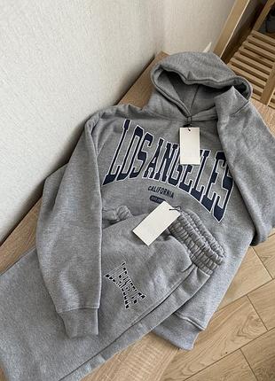 Костюм сірий zara