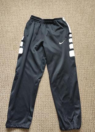 Nike therma elite tapered.