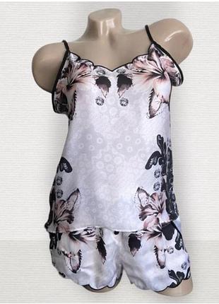 Гарний спальний комплект, піжама river island