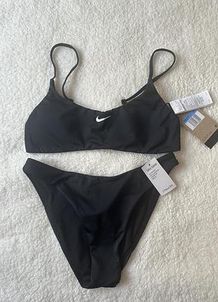 Роздільний купальник nike у класичному чорному кольорі