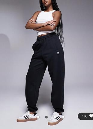 Штани adidas