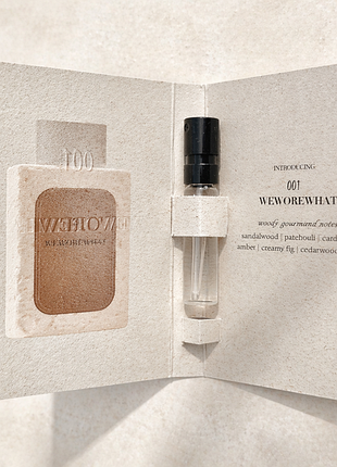 Оригинальные пробники парфюма weworewhat 001
 weworewhat 001 eau de parfum.
объем каждого: 1.5 мл. новые, не использовались.