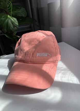 Жіноча кепка ніжно-рожевого кольору puma