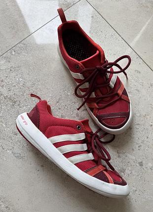 Вентильовані кросівки outdoor adidas