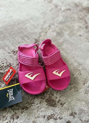 Босоніжки сандалії everlast 16см