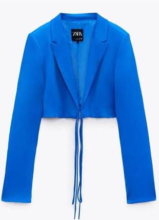 Укороченый сатиновый пиджак zara.
