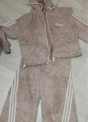 Спортивный костюм miu