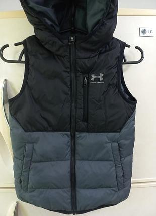 Жилетка весна-осень мал. 6-7 лет  116-122см under armour вьетнам