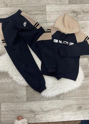 Спортивний костюм nike