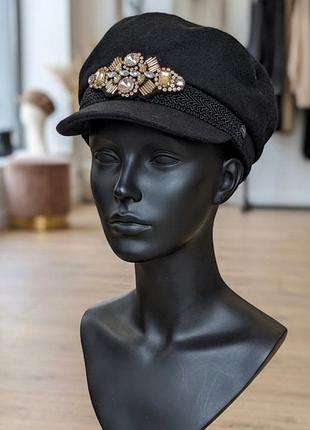 Жіночий кашкет капітана h&m.