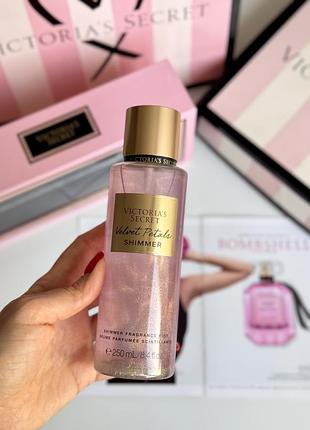 Спрей для тіла velvet petals shimmer victoria’s secret