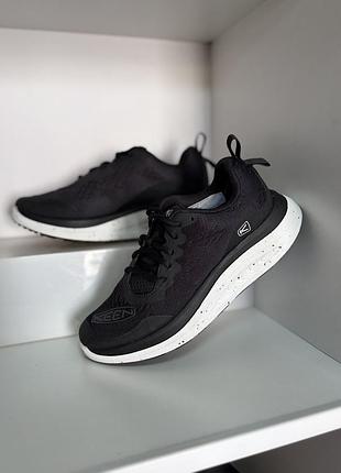 Кросівки текстильні оригінал keen рр.37.5