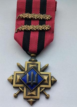 Почесний  нагрудний  знак  головнокомандувача збройних сил україни