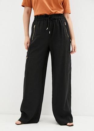 Черные брюки карго marks & spencer из вискозы, р. uk 20 (eur 48)