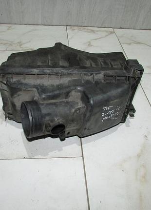 Корпус повітряного фільтра 2.0 2.2 диз рест toyota avensis t25 2003-2008