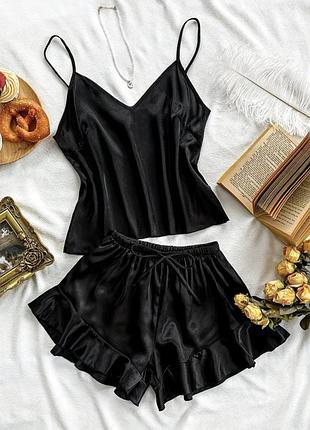 В наявності🥰 елегантна атласна піжама (майка + шорти) розмір-м  бюст 90-94cm талія 70-74cm  стегна 95-99 ціна 215 грн💰