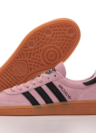 Кроссовки spezial