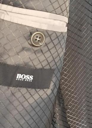 Фирменный пиджак boss размер л мужской, мужественный