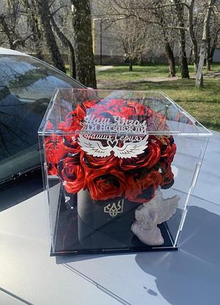 Квіти в кубі