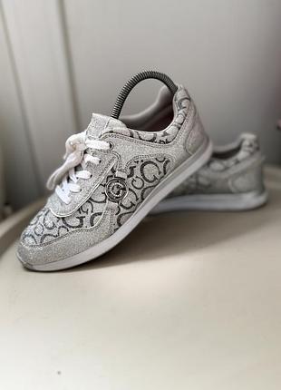 Кросівки guess сріблясті