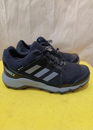 Водонепроникні кросівки adidas terrex gore tex