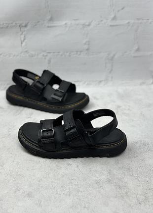 Жіночі сандалі dr.martens
