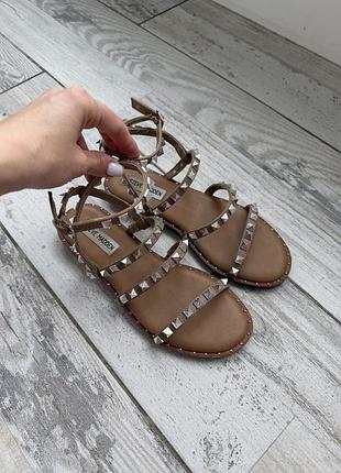 Босоніжки steve madden