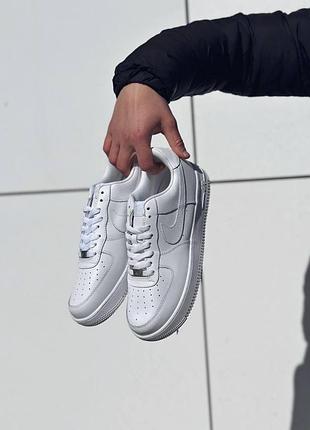 Белые nike air force 4