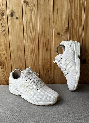Білі спортивні кросівки кеди взуття adidas zx 750
