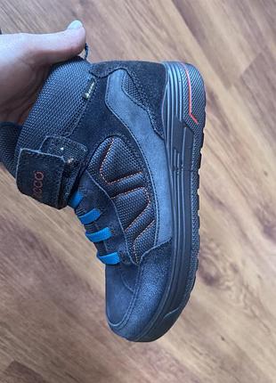 Ботинки goretex 6