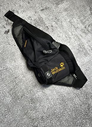 Поясна сумка бренду jack wolfskin