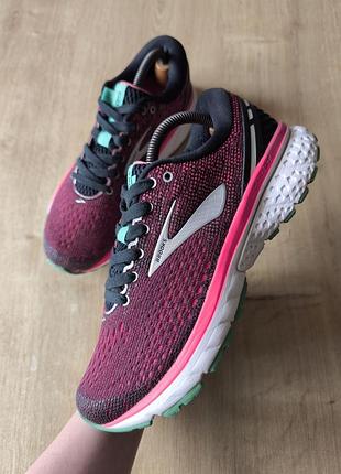 Крутые женские беговые кроссовки brooks, сша, оригинал , р.40.