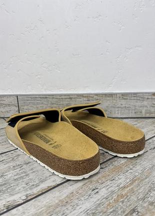 Birkenstock tema 4