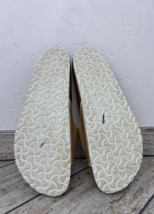 Birkenstock tema 6