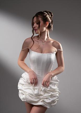 Біла сукня balykina