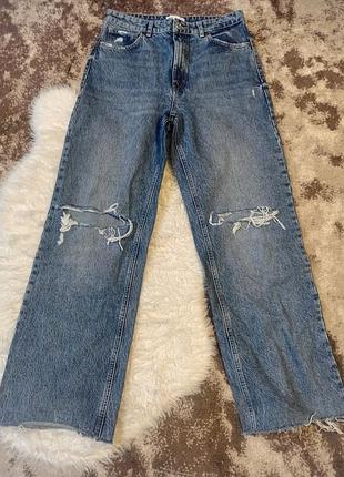 Широкие джинсы с высокой талией от бренда zara, модель z1975.