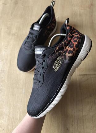 Крутые женские кроссовки skechers, р.40.