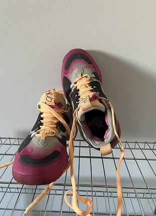 Баскетболльні кросівка adidas