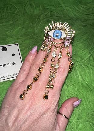 Очень красивая стильная брошь золотистого цвета v stulı schiaparelli