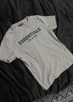 Фуболка essentials