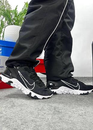 Nike react black white 5