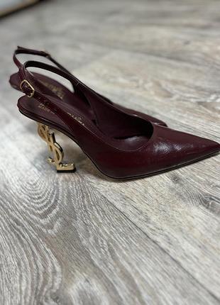Туфлі yves saint laurent