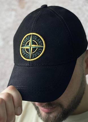 Чорна кепка stone island чоловіча бавовняна універсальна, літильна бейсболка стон айленд чорна з кольоровим лого